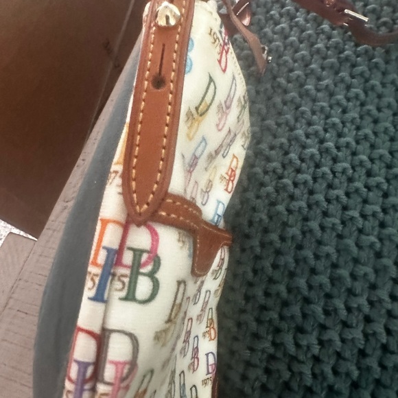 Dooney & Bourke Cross Body - Picture 15 of 16